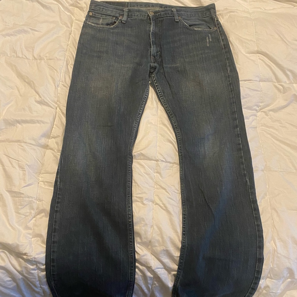 Levi || 514 || 36/34 || Light Wear